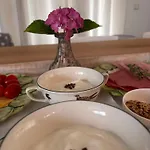 Bed & Breakfast Mamaloutje