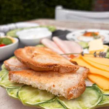 Mamaloutje فندق مبيت وإفطار 3*