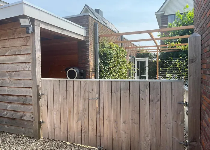 Mamaloutje Bed & Breakfast 3*