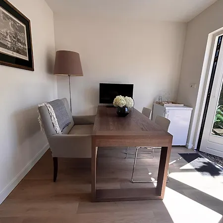 Bed & Breakfast Mamaloutje 3*