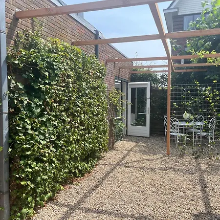 Bed & Breakfast Mamaloutje