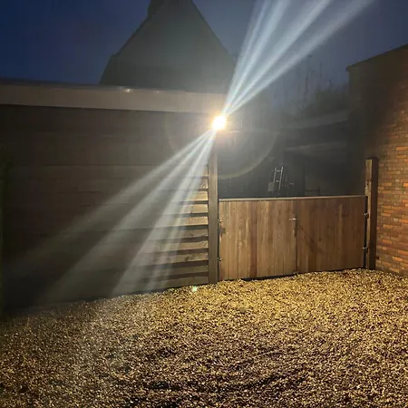 Bed & Breakfast Mamaloutje 3*